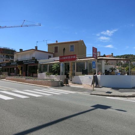 Joli Studio A Front De Mer Saint-Raphaël Eksteriør billede