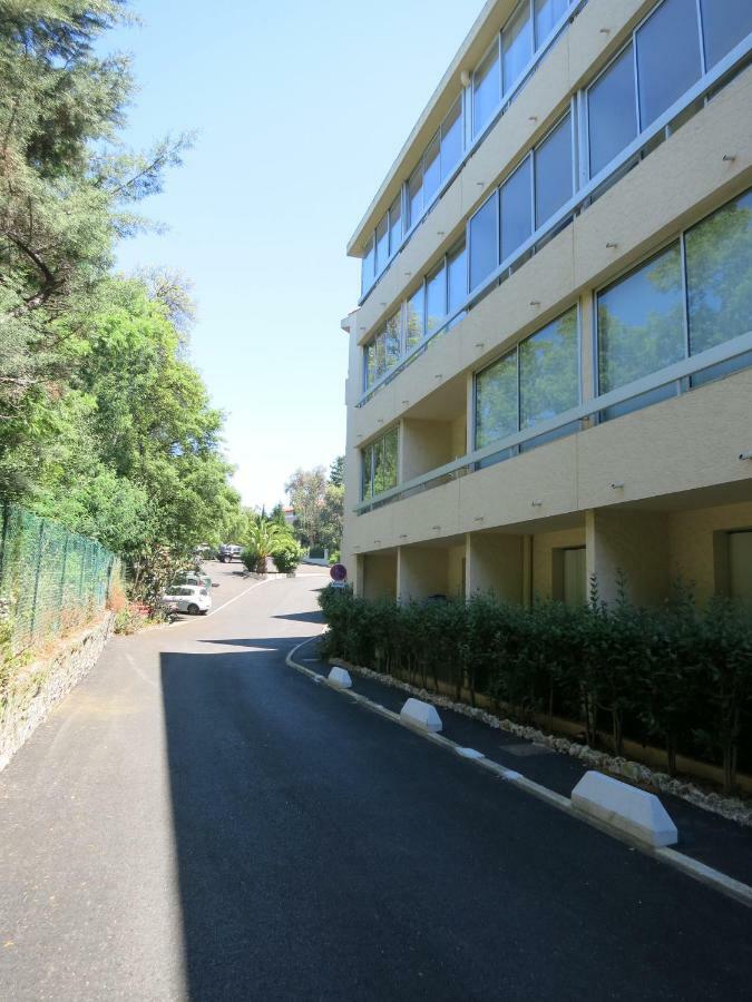 Joli Studio A Front De Mer Saint-Raphaël Eksteriør billede